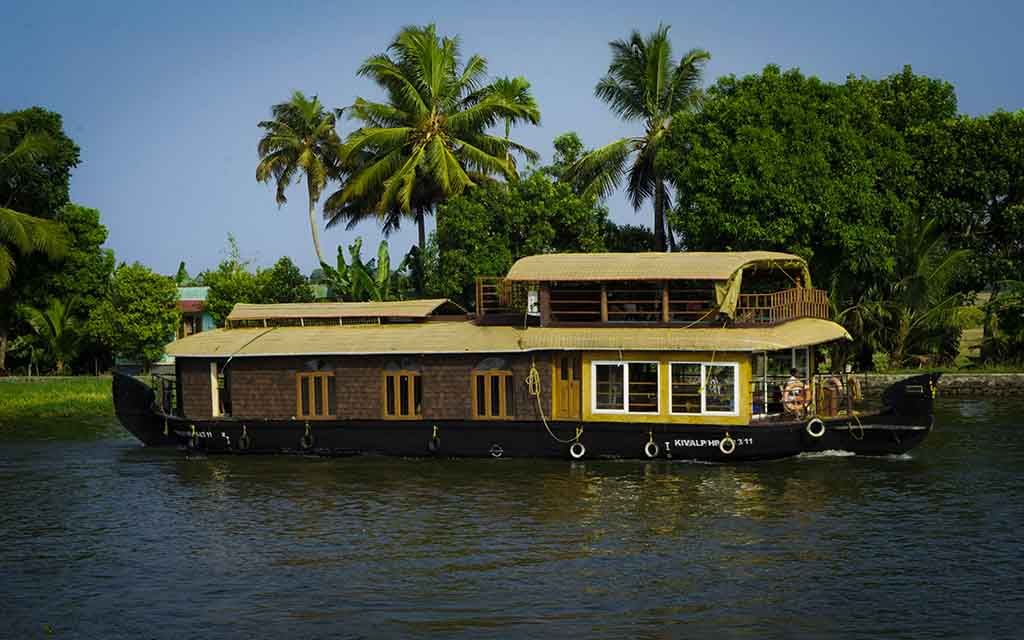 Kerala 4N/5D Munnar & Alleppey Backwater Escape