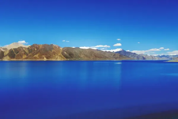 Leh Ladakh 5 Nights 6 Days Tour Package – Nubra Valley, Pangong Lake & Khardung La Adventure